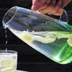 Acqua e limone per depurare e perdere peso