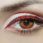 Le sopracciglia con il trucco permanente