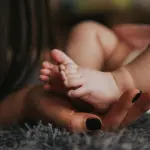 Il contatto oltre la parola: la sintonizzazione emotiva nella relazione mamma-bambino