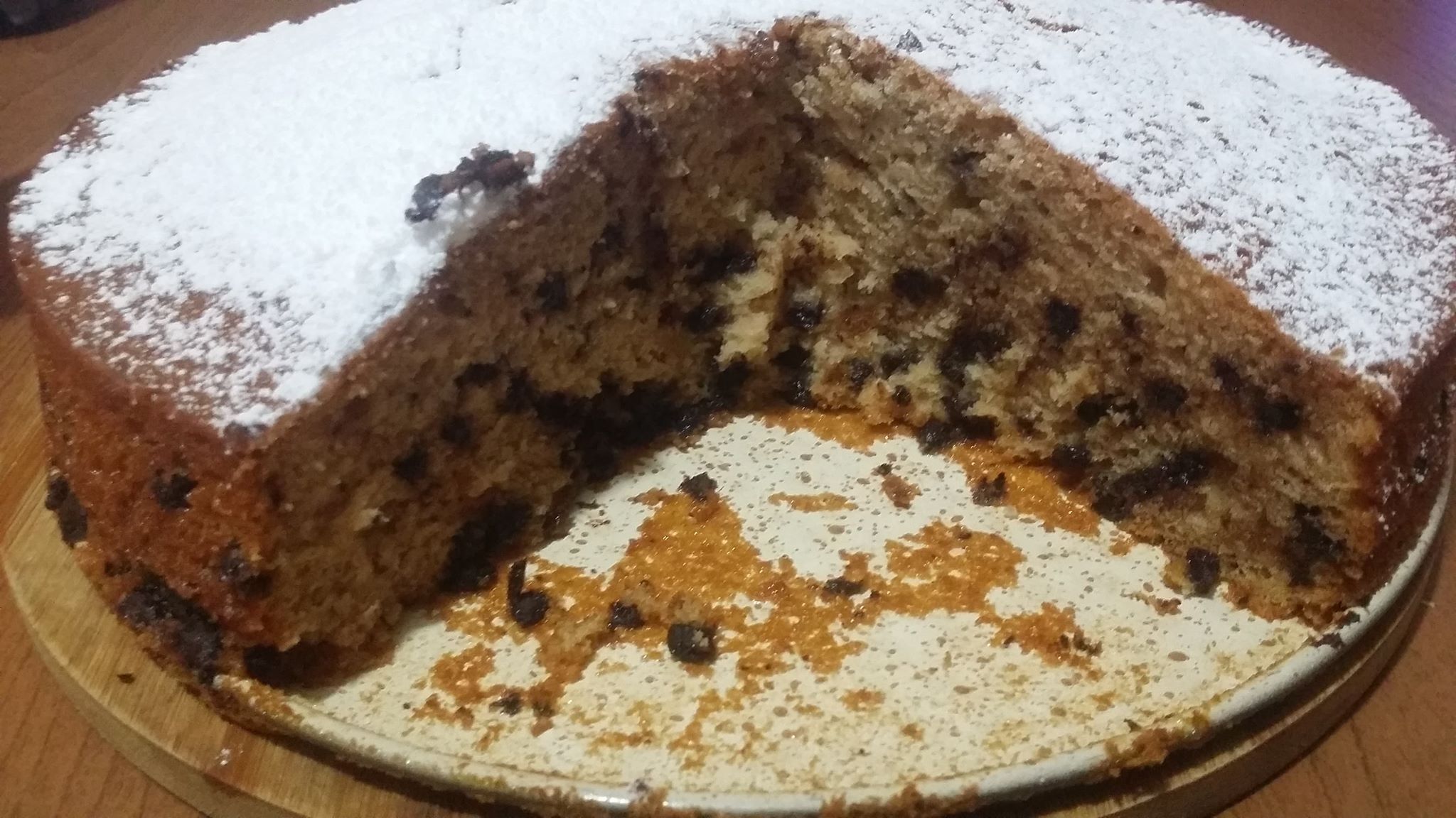 Torta Yogurt di Mandorle e Gocce di Cioccolato Fondente senza uova