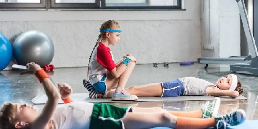 Evitare infezioni dei bambini in palestra: regole e consigli