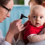 Come riconoscere l'otite nel neonato